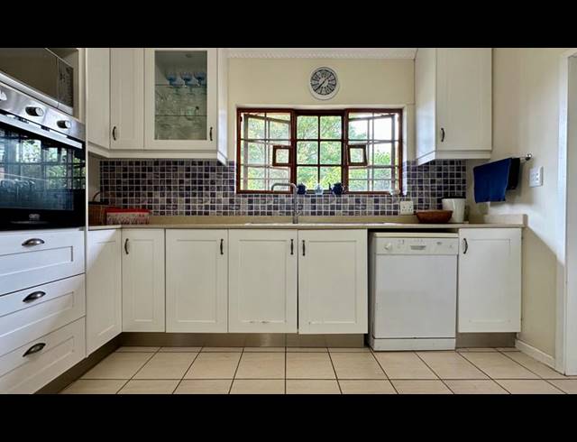 3 BEDROOM TOWNHOUSE FOR SALE IN HOWICK NORTH